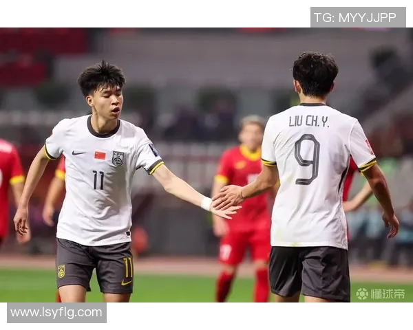 东亚杯激战国足对决韩国队期待精彩表现与胜利曙光